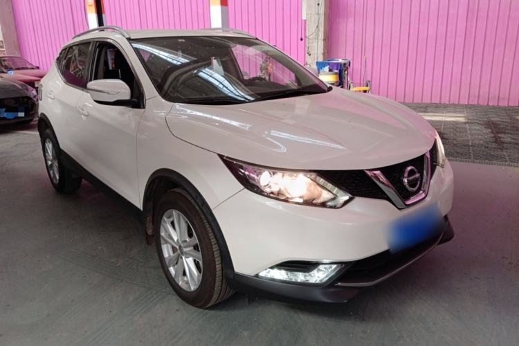 Used Nissan Qashqai 2016 2.0L CVT Elite Edition Exterior 1