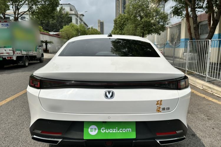 Used CHANGAN Eado 2025 Blue Whale 1.5T 500Bar Prestige Model Exterior 6