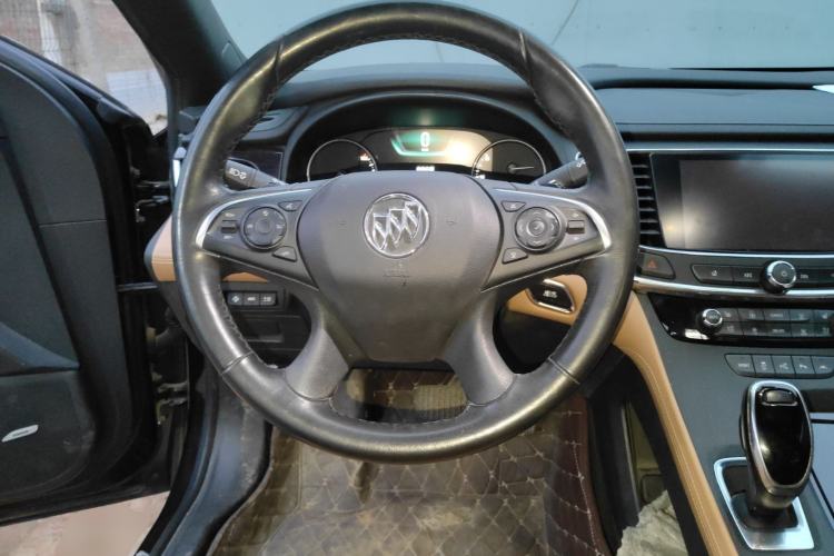 Used Buick LaCrosse 2018 28T Luxury Model