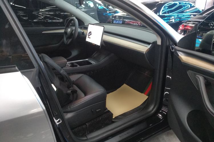 Used Tesla Model Y 2021 Standard Range Rear-Wheel Drive Version