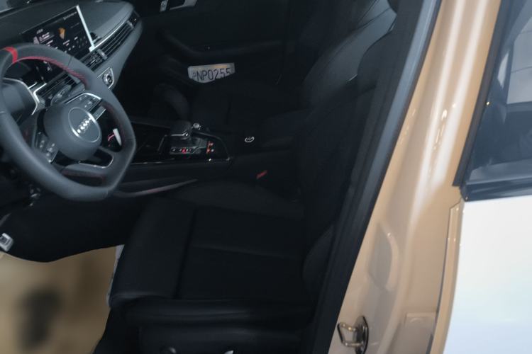 Used Audi A4L 2025 2 Million Units Enjoyment Version 40 TFSI Luxury Dynamic Edition