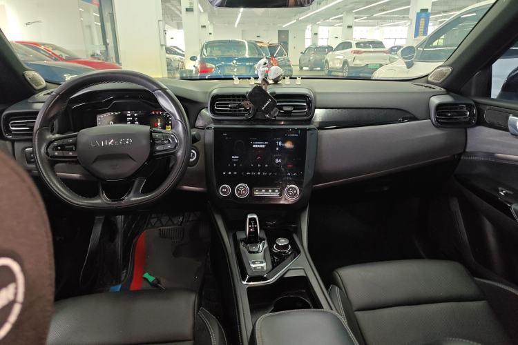Used Lynk & Co 03 2022 1.5TD DCT JingPro Center Console