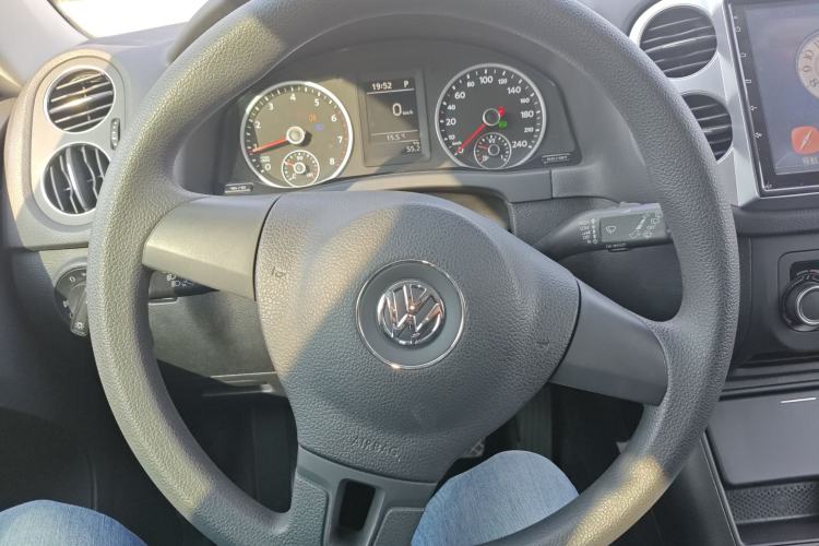 Used Volkswagen Tiguan L 2016 300TSI Automatic Two-Wheel Drive Trend Edition