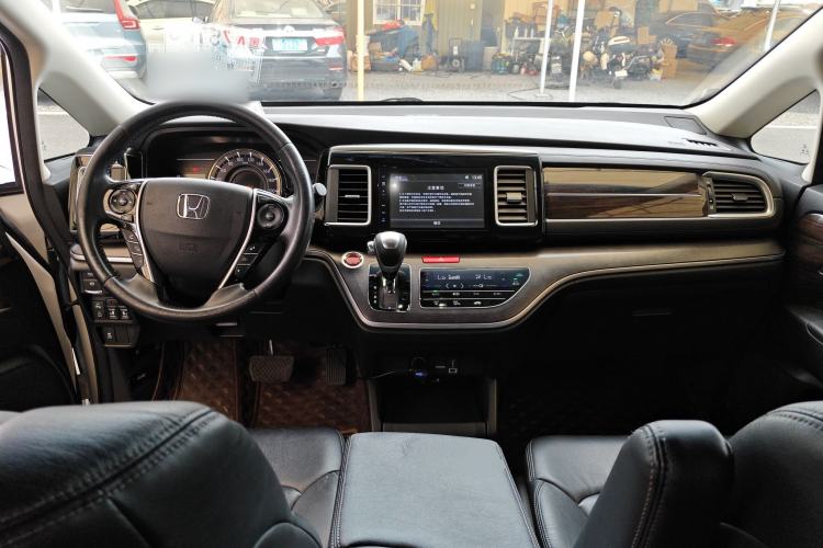 Used Honda Elysion 2016 2.4L Luxury Edition