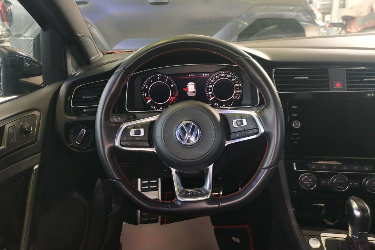 Used Volkswagen Golf GTI 2018 2.0 TSI GTI

