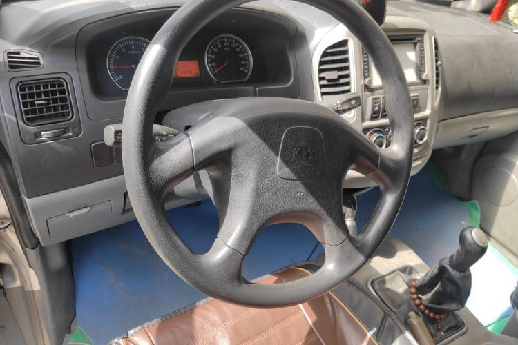 Used FORTHING Lingzhi 2014 M3 1.6L 7-Seater Comfort Model