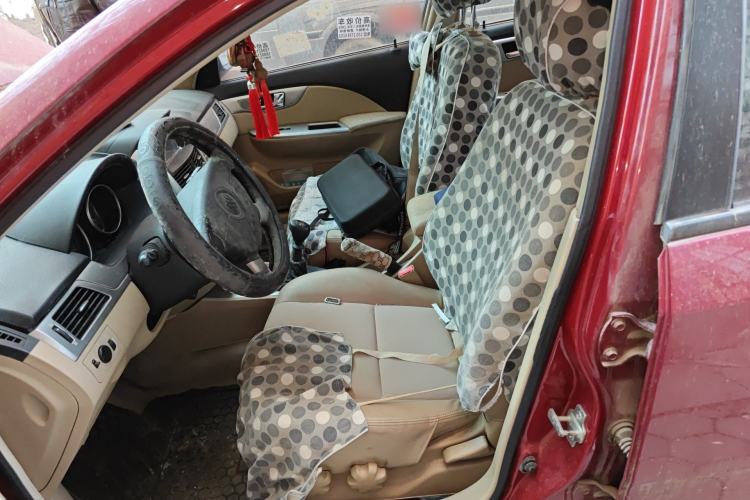 Used Buick Excelle 2011 1.6 LX-MT Left Front Seat