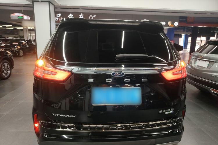 Used Ford Edge 2021 PLUS EcoBoost 245 Two-Wheel-Drive Titanium 7-Seater