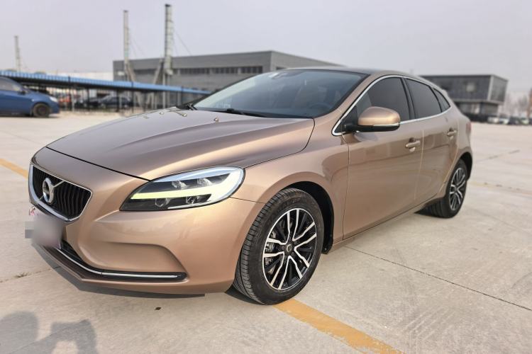 Used Volvo V40 2017 T3 Zhiyi Edition