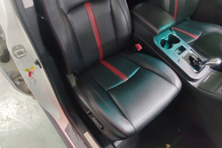 Used BYD S7 2015 2.0T Automatic Flagship Edition Right Front Seat