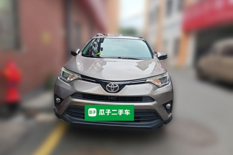 Used Toyota RAV4 2016 2.0L CVT Two-Wheel Drive Fashion Edition China V Standard