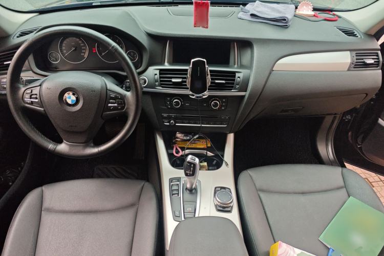 Used BMW X3 2016 sDrive20i Center Console