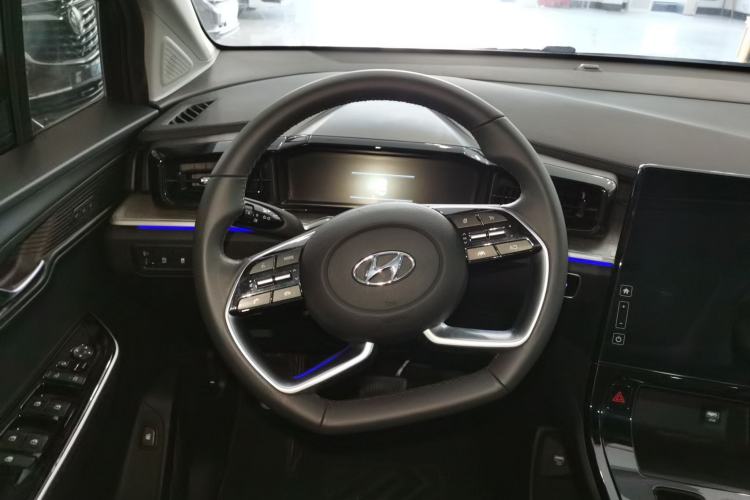 Used Hyundai Custo 2022 270TGDi Smart Luxury Flagship Edition TOP
