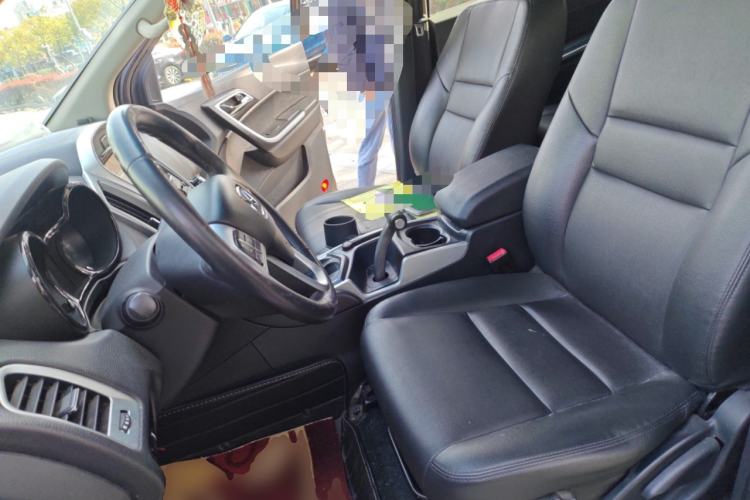 Used JMC Yusheng S350 2013 2.4T Automatic 2WD Diesel Luxury Edition 5 Seats Left Front Seat