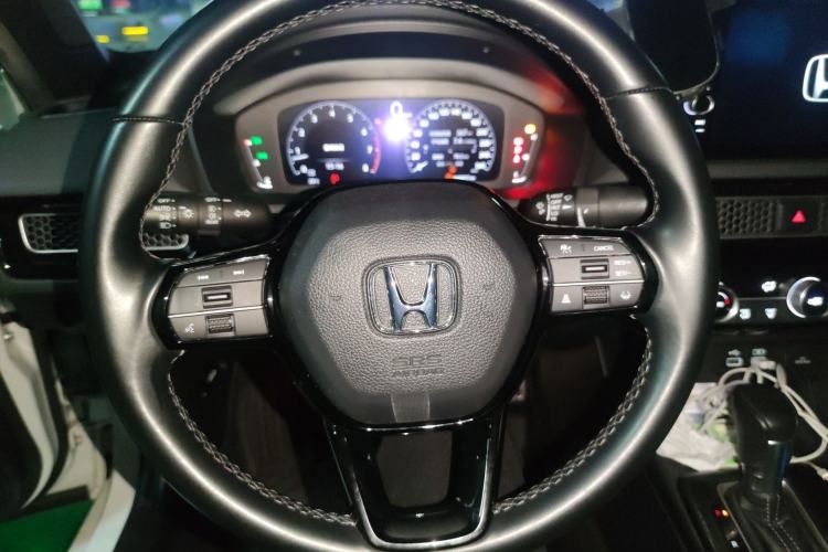 Used Honda Civic 2022 240TURBO CVT Dynamic Edition Steering Wheel