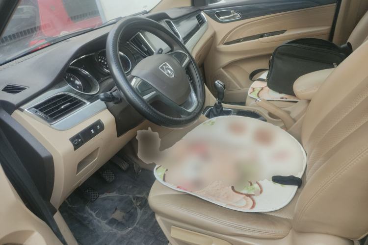 Used Baojun 730 2016 1.5T Manual Comfort Version 7 Seats