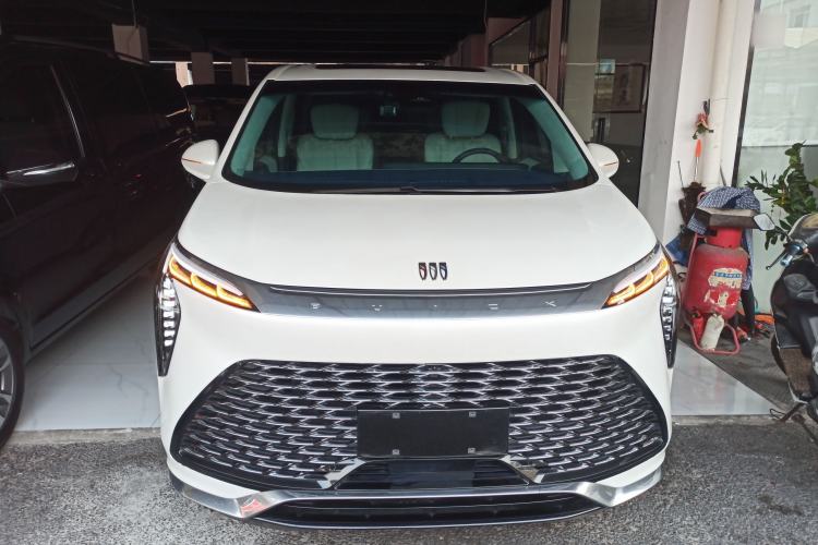 Used Buick Century 2025 2.0T Six-Seater YinShi Edition
