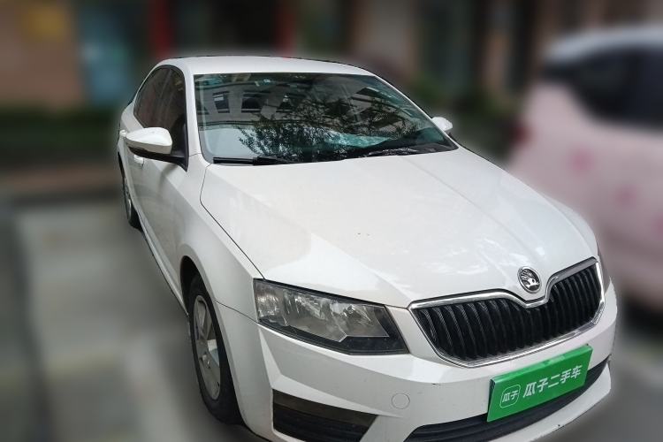 Used Skoda Octavia 2017 Classic Model 1.6L Manual Standard Edition