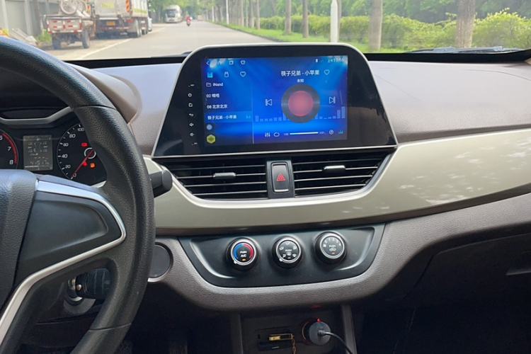 Used Baojun 310W 2017 1.5L Manual Comfort Version China VI Emission Standard