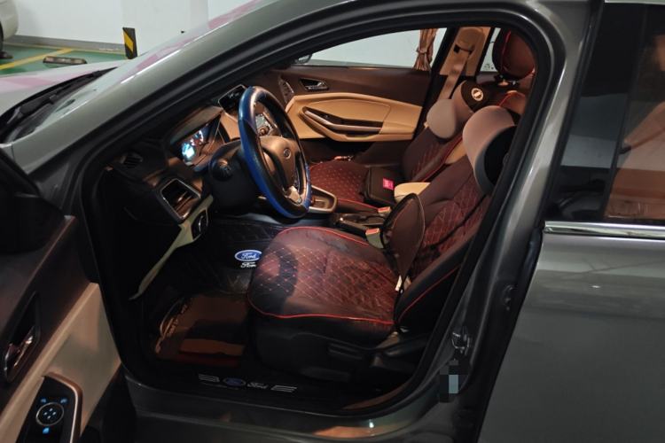 Used Ford Escort 2015 1.5L Automatic Comfort Edition