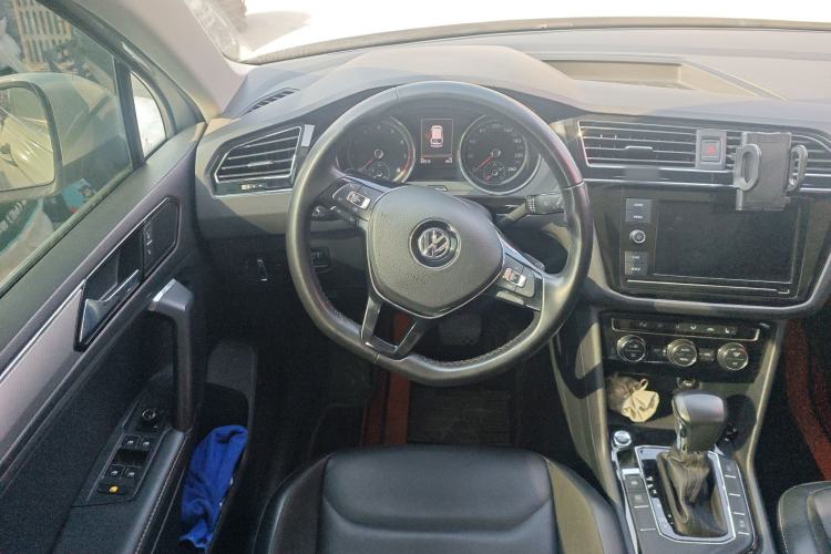 Used Volkswagen Tiguan L 2018 330TSI Automatic Two-Wheel Drive Luxury Edition