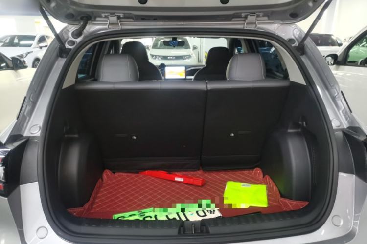 Used Geely Galaxy Geome 2025 310km Youth Edition Trunk