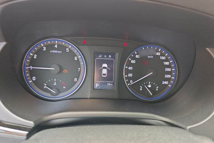 Used Hyundai Mistra 2014 1.8L Automatic Smart GLS Instrument Cluster