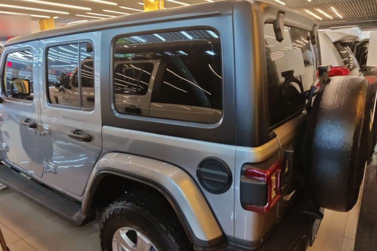 Used Jeep Wrangler 2019 2.0T Sahara 4-Door Version China V Standard Exterior 5
