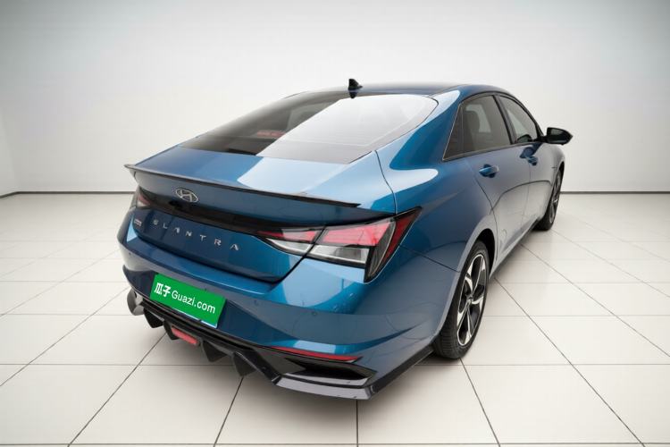 Used Hyundai Elantra 2022 1.5L CVT GLX Elite Edition Rear Right 45 Deg