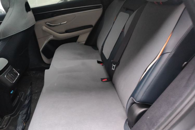 Used BYD Song PLUS New Energy 2024 HONOR Edition DM-i 110km Flagship PLUS
