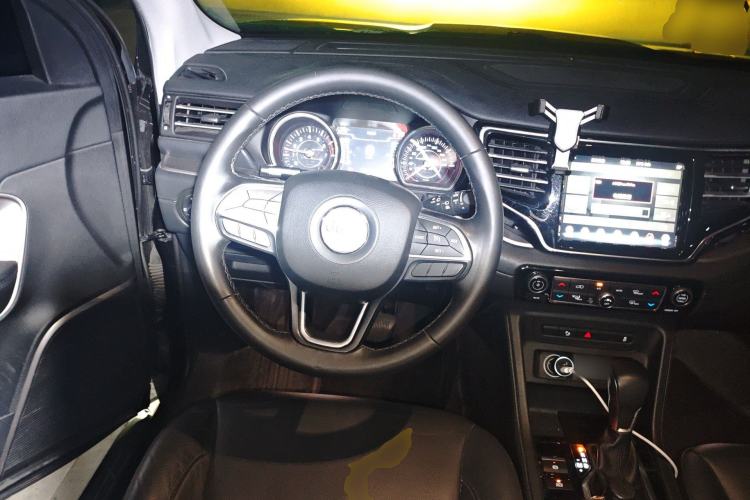 Used Jeep Commander 2018 2.0T Two-Wheel Drive Enjoy Edition China V