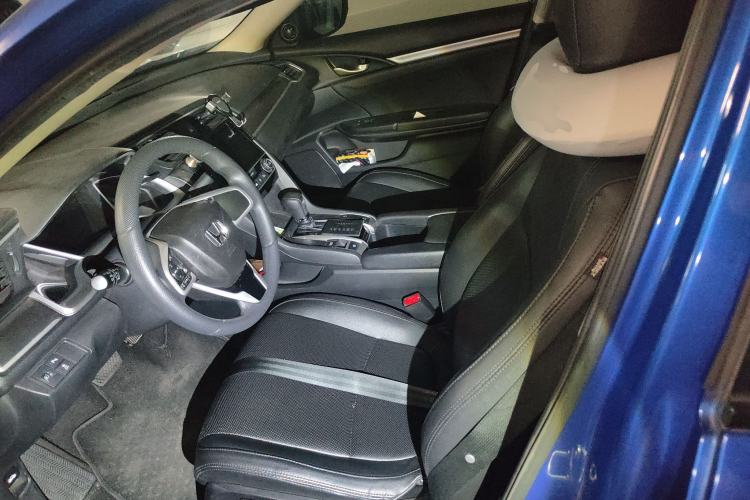 Used Honda Civic 2016 220TURBO CVT Luxury Edition
