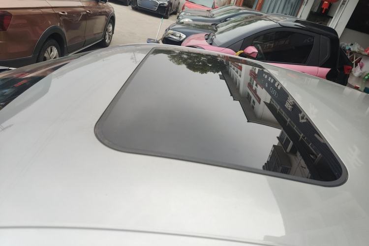 Used Volkswagen Sagitar 2014 1.6L Manual Comfort Model
