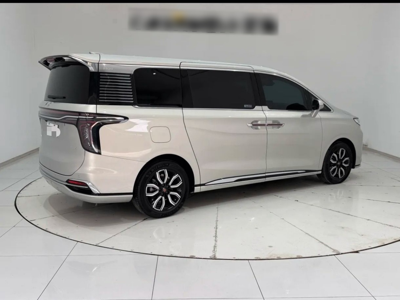 Hongqi HQ9 2023 2.0T Smart Connect Flagship Edition - Chinese Trim Xiang — снимка 6