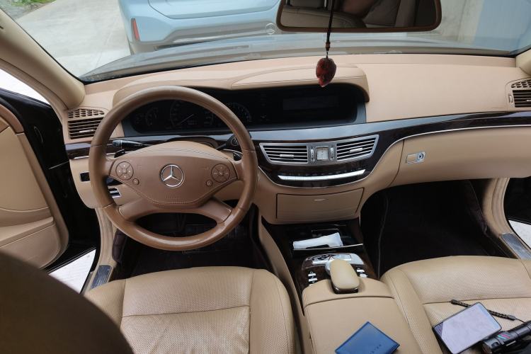 Used Mercedes-Benz S-Class 2010 S 300 L Luxury Model
