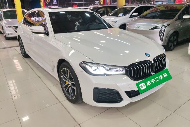 Used BMW 5 Series 2022 Second Facelift 525Li M Sport Package Front Right 45 Deg
