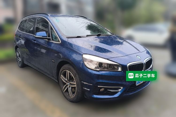 Used BMW 2 Series Gran Tourer 2015 218i Sports Design Package Front Right 45 Deg