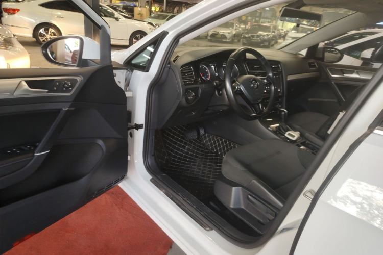 Used Volkswagen Golf 2020 280TSI DSG Comfort Version
