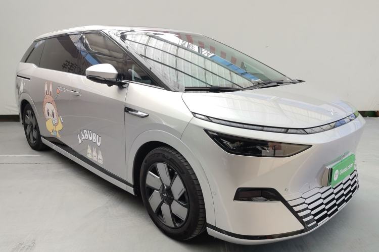 Used XPeng X9 2024 702 Ultra-Long Range Max