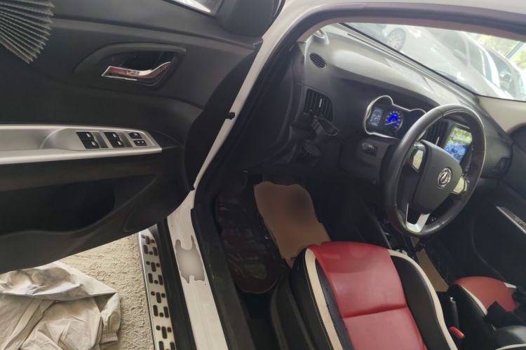 Used Dongfeng Aeolus AX3 2016 1.5L Automatic ZhiKu Model