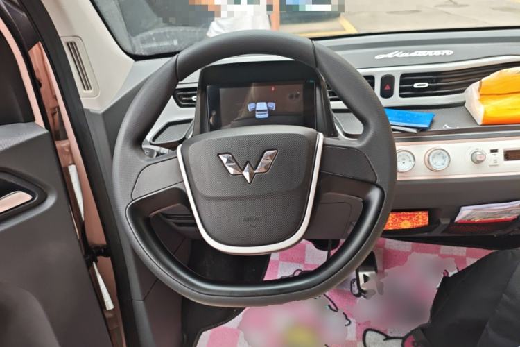 Used Wuling Hongguang MINIEV 2021 Macaron Premium Model – Lithium Iron Phosphate Steering Wheel