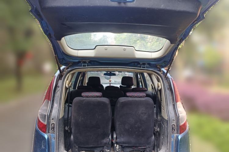 Used JAC Group Refine M2 2012 1.5L MT Comfort Sporty 7-Seater
