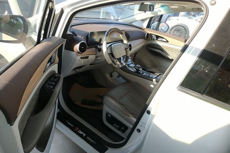 Used FORTHING Yacht 2024 1.5T DCT Guanhai Edition
