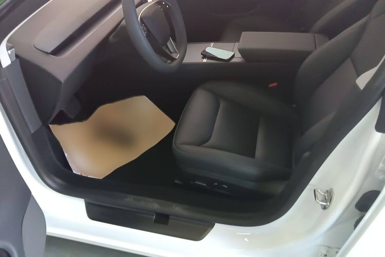 Used Tesla Model 3 2023 Rear-Wheel-Drive Version
