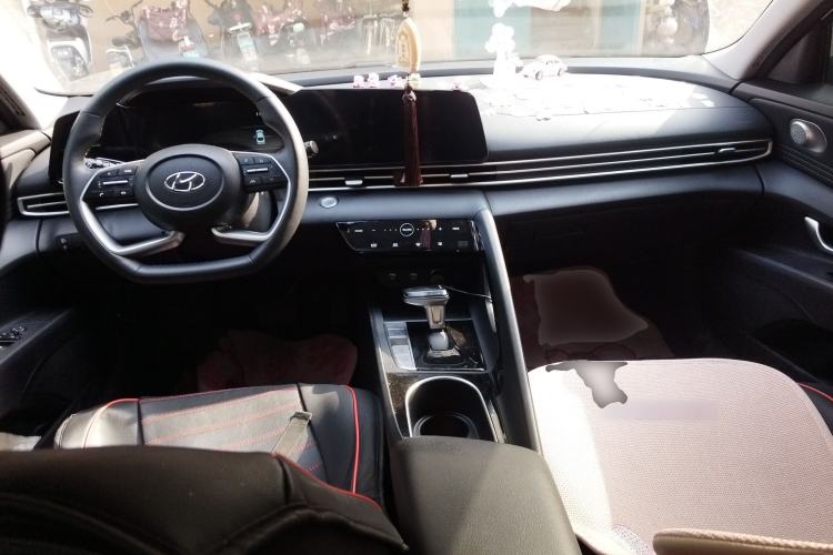 Used Hyundai Elantra 2022 1.5L CVT LUX Prestige Edition