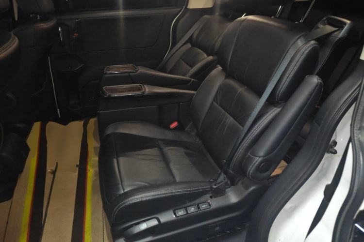Used Honda Elysion 2016 2.4L Luxury Edition