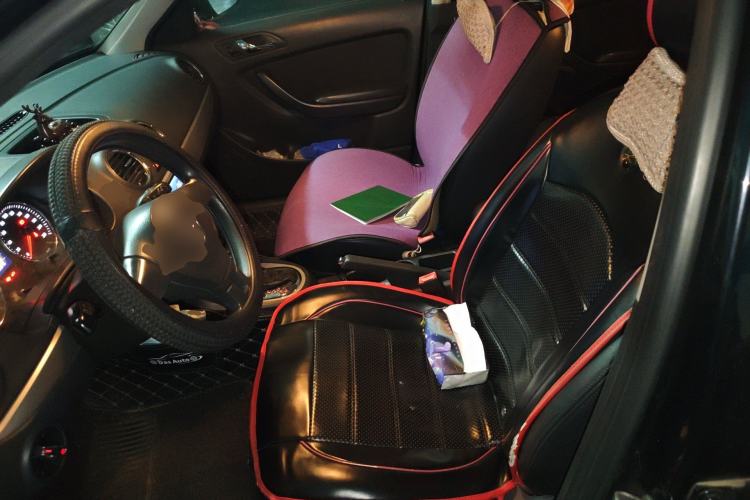 Used Volkswagen Lavida 2011 1.6L Automatic Premium Edition Left Front Seat