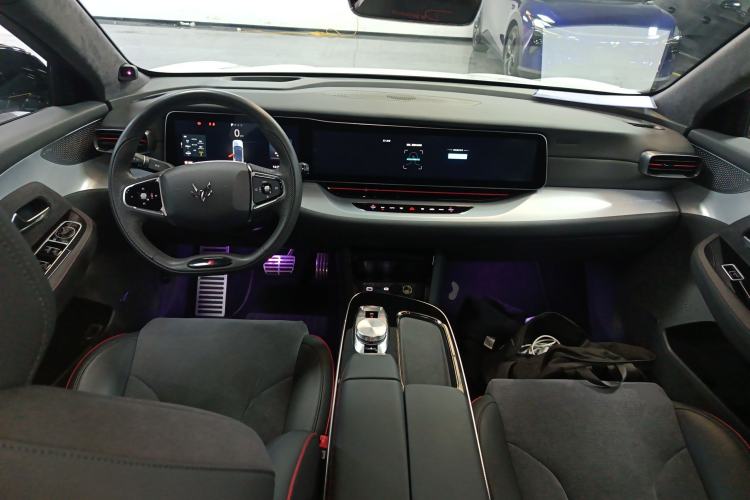 Used ARCFOX Alpha S 2022 HI Edition Advanced Version Center Console