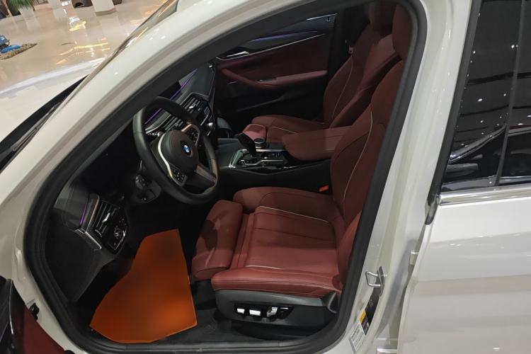 Used BMW 5 Series New Energy 2021 535Le Pioneer Edition M Sport Package Left Front Seat