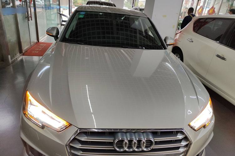 Used Audi A4L 2019 40 TFSI Fashion Version China V

